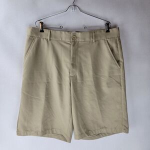 Greg Norman for Tasso Ella Mens Size 36 Tan Elastic Band Flat Front Golf Shorts
